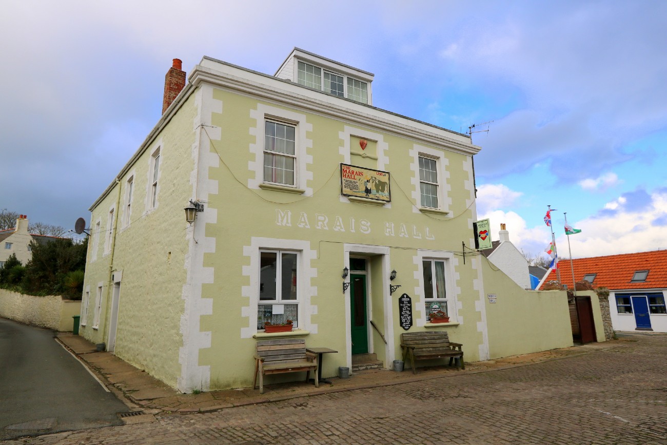Guide to the best pubs in Alderney