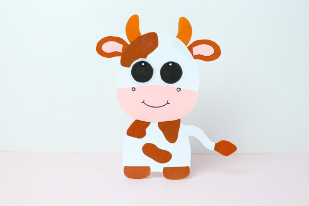 Optional! You can display your cute cow as it is, or you can attach an ice cream stick to the back of the cow to make it stand up 😉