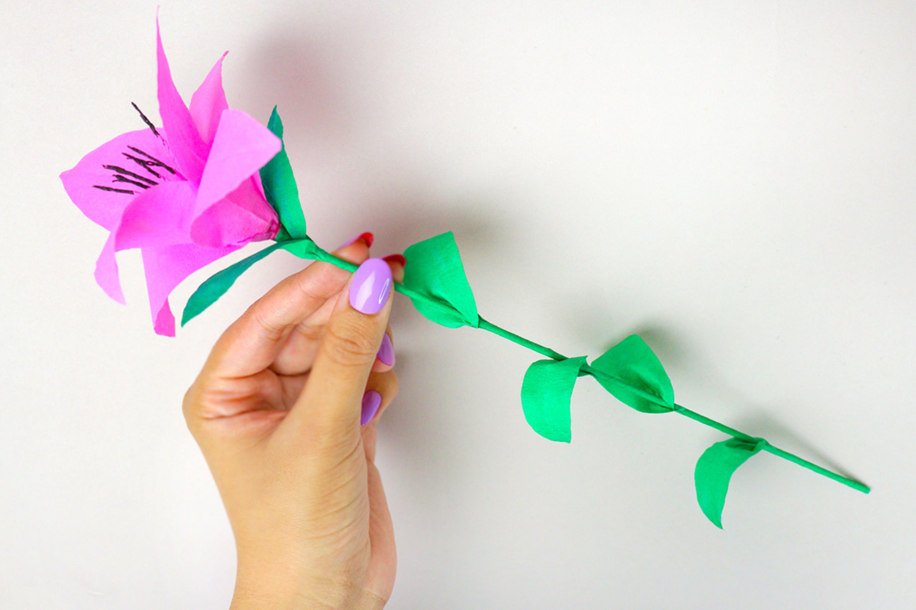 Crafting a Jersey Lily-Inspired Paper Flower - step 14